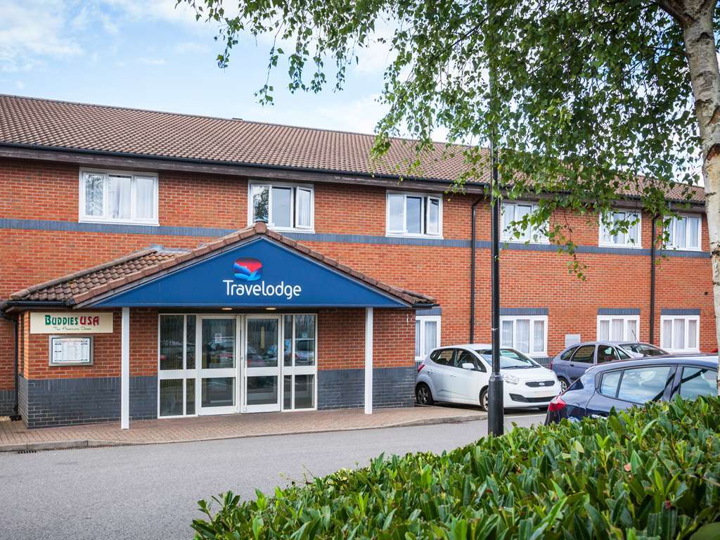 Travelodge Milton Keynes Old Stratford Ngoại thất bức ảnh