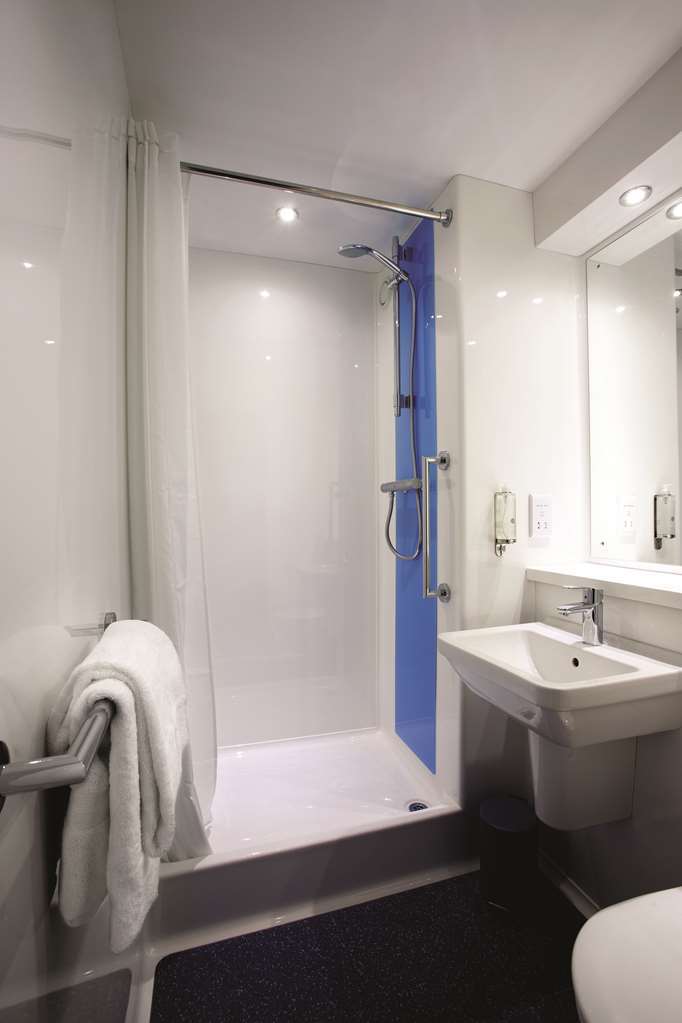 Travelodge Milton Keynes Old Stratford Phòng bức ảnh